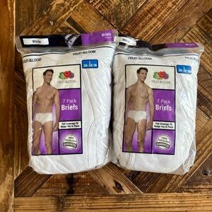 LOT- Fruit of the Loom MENS Briefs